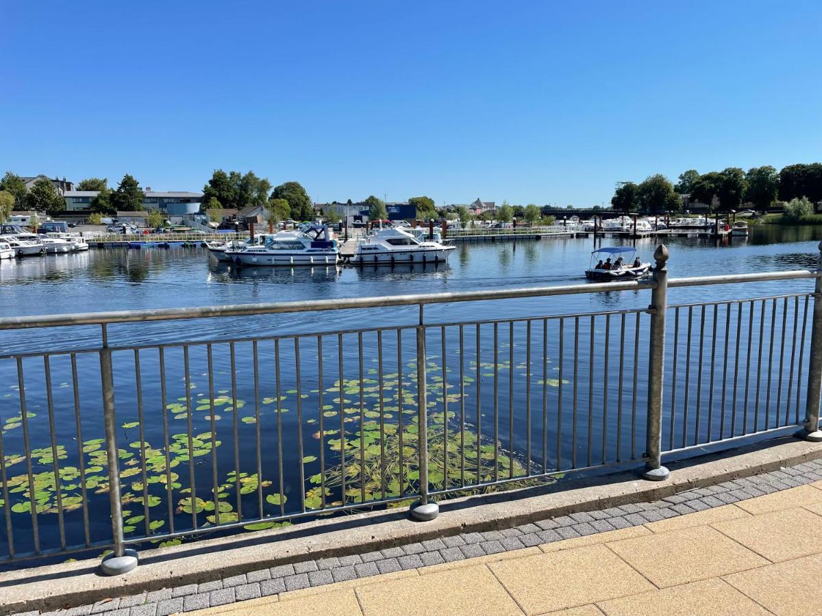 Five Bedroom Waterfront House Carrick-on-Shannon Екстер'єр фото
